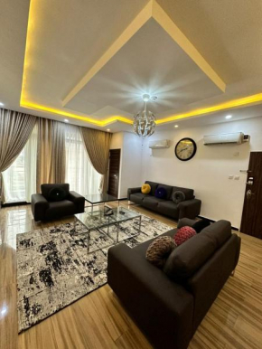 Nigus House Oniru